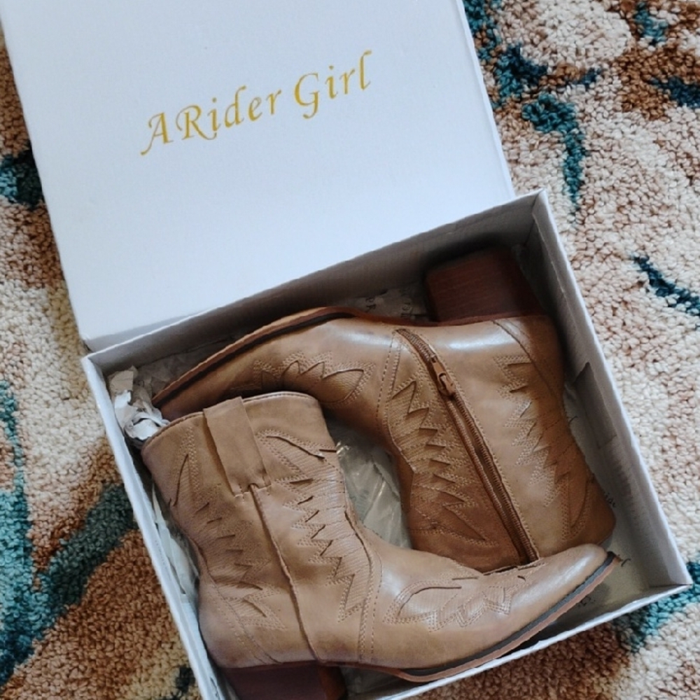 A Rider Girl Tan Ankle Booties